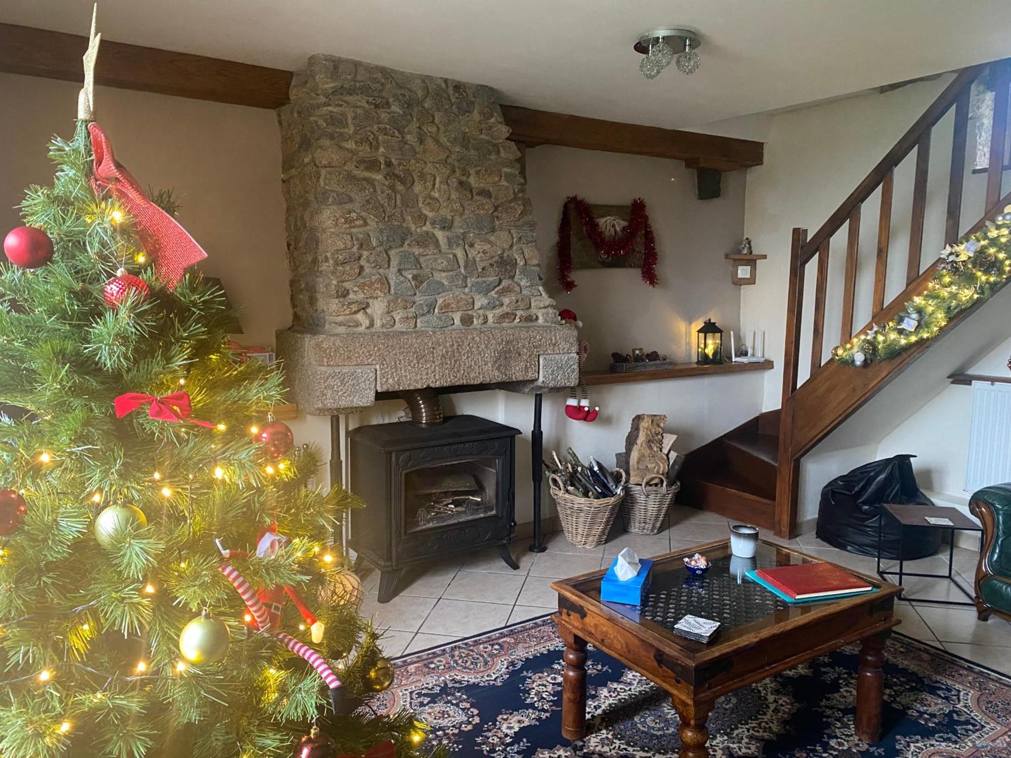 The Gingerbread House Cottage Beauficel Экстерьер фото